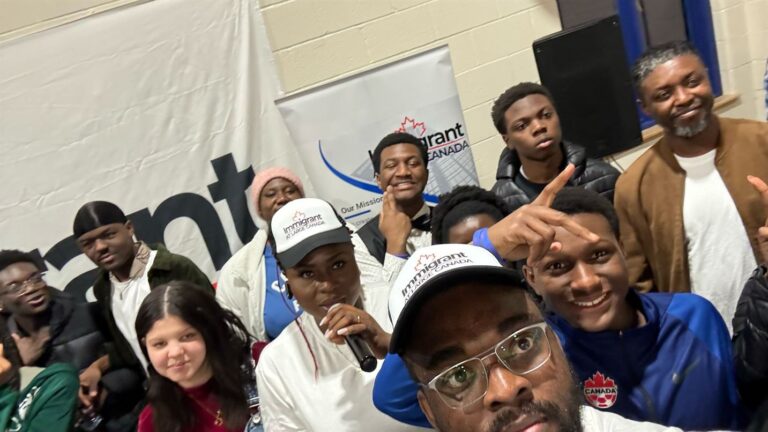 Mass Image Compressor Compressed this image. https://sourceforge.net/projects/icompress/ with Quality:80