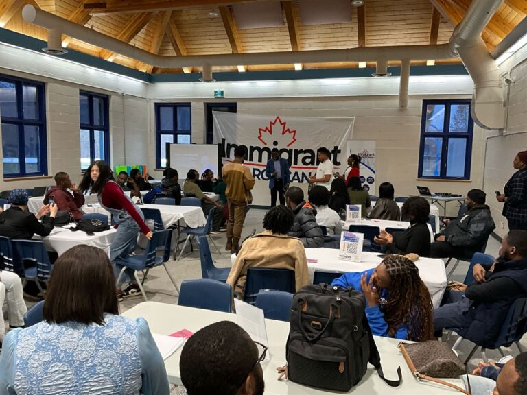 Mass Image Compressor Compressed this image. https://sourceforge.net/projects/icompress/ with Quality:80